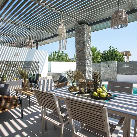 Maro Luxury Villa