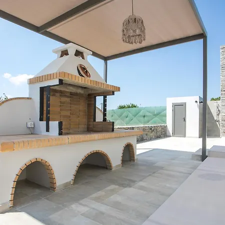 Maro Luxury Villa *