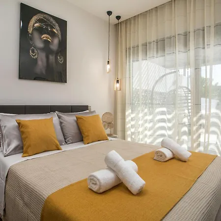 Maro Luxury Villa