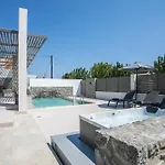 Maro Luxury Villa